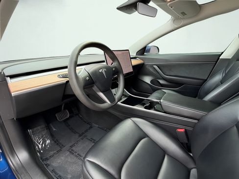 Used 2020 Tesla Model 3 Standard Range Plus RWD image 23
