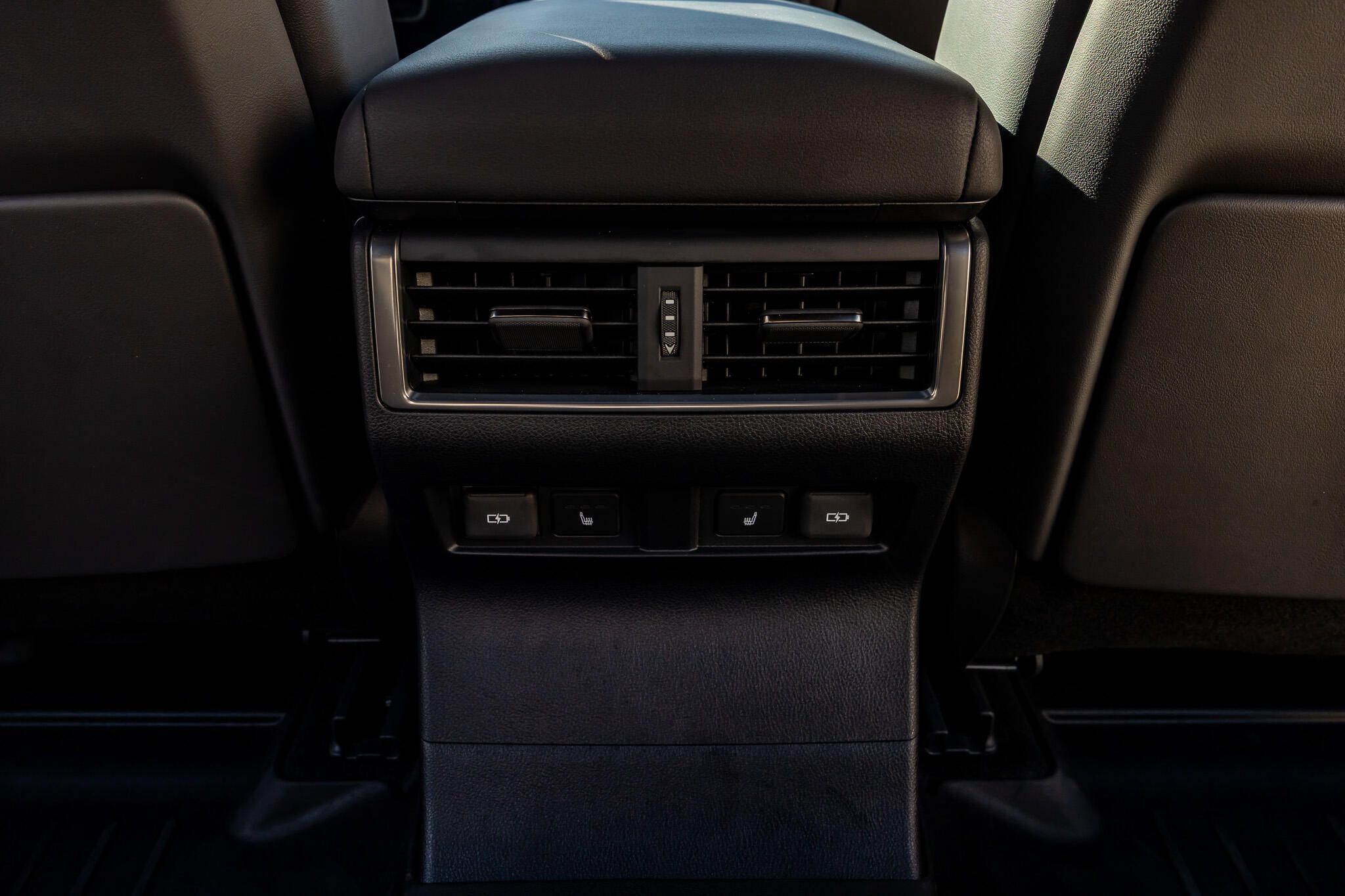 Used 2025 Lexus GX 550 AWD/4WD image 34