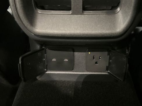 New 2025 Ford Bronco Outer Banks image 31