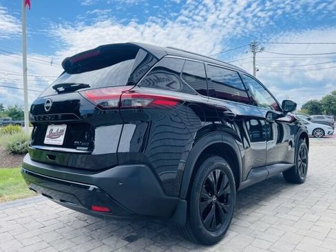 Used 2023 Nissan Rogue SV w/ SV Premium B Package AWD/4WD image 4