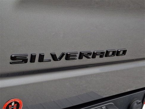 Used 2021 Chevrolet Silverado 1500 LT Trail Boss w/ Convenience Package II image 30