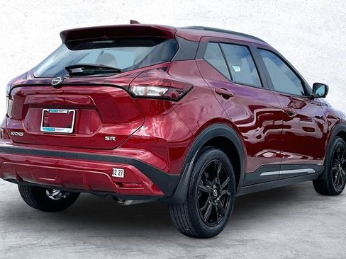 Used 2024 Nissan Kicks SR w/ SR Premium Package FWD image 2