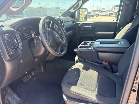 Used 2023 Chevrolet Silverado 2500 Custom w/ Custom Value Package AWD/4WD image 19