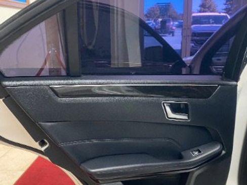 Used 2014 Mercedes-Benz E 350 4MATIC w/ Premium 1 Package image 8