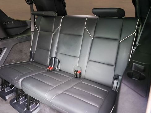 Certified 2025 Cadillac Escalade Sport w/ Touring Package AWD/4WD image 25