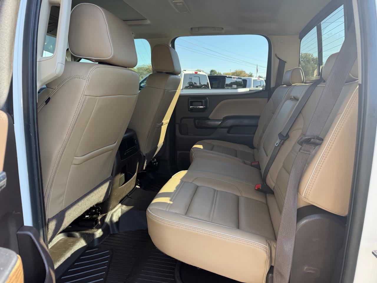 Used 2019 GMC Sierra 2500 Denali w/ Duramax Plus Package AWD/4WD image 11