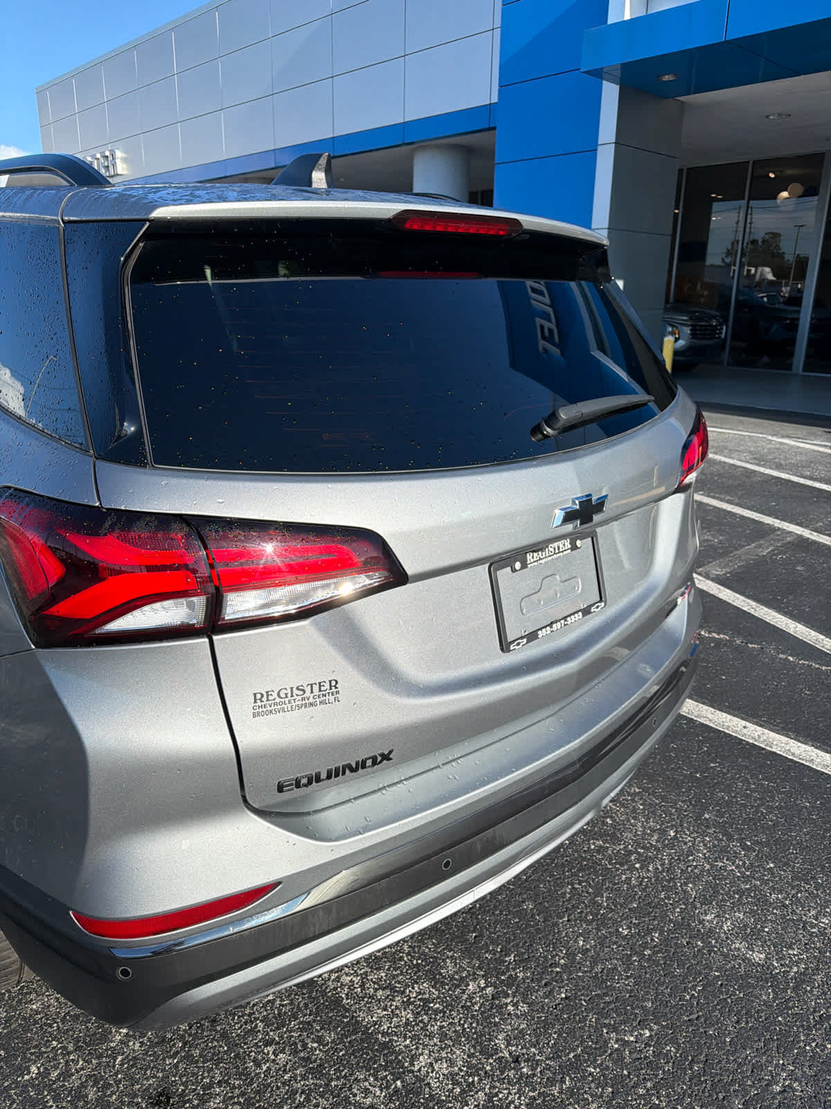 Used 2023 Chevrolet Equinox RS w/ LPO, Floor Liner Package AWD/4WD image 4