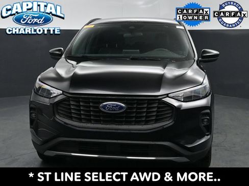 Used 2025 Ford Escape ST-Line Select AWD/4WD image 2