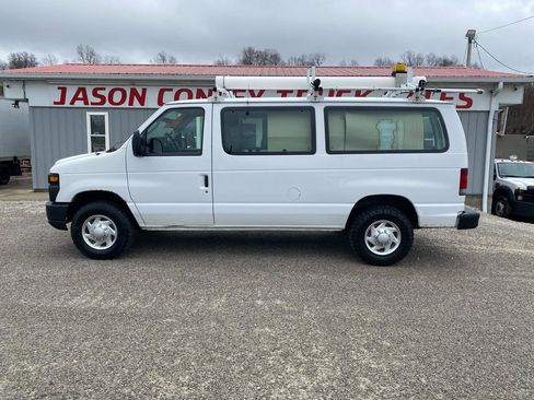 Used 2012 Ford E-250 and Econoline 250 w/ Insulation Pkg RWD image 1
