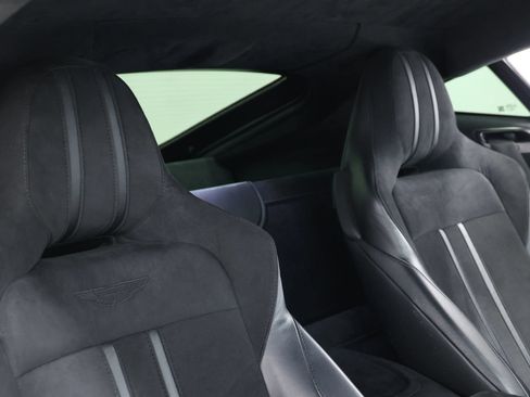 Used 2020 Aston Martin V8 Vantage Coupe RWD image 73