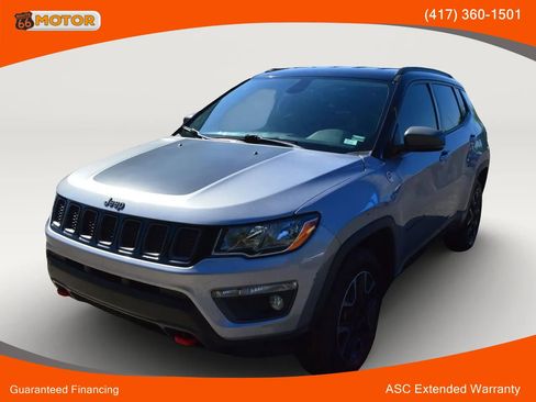 Used 2019 Jeep Compass Trailhawk AWD/4WD image 1