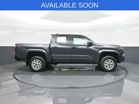 Certified 2024 Toyota Tacoma SR w/ SR Upgrade Package AWD/4WD image 8