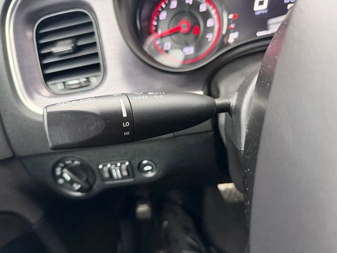 Used 2018 Dodge Charger GT w/ Blacktop Package image 15