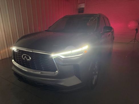 Certified 2023 INFINITI QX60 Luxe w/ Performance Audio Package FWD image 8