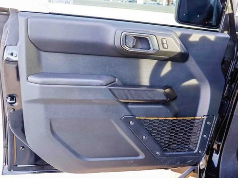 Used 2024 Ford Bronco Badlands image 25