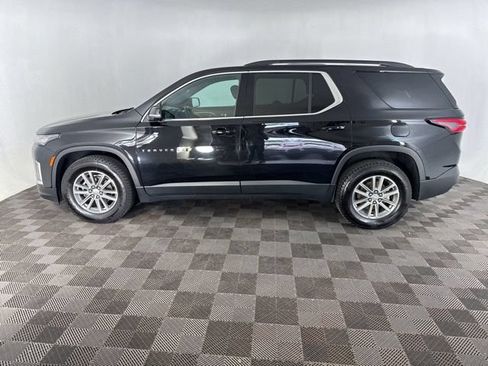 Used 2023 Chevrolet Traverse LT w/ Rear Camera Mirror Package AWD/4WD image 8