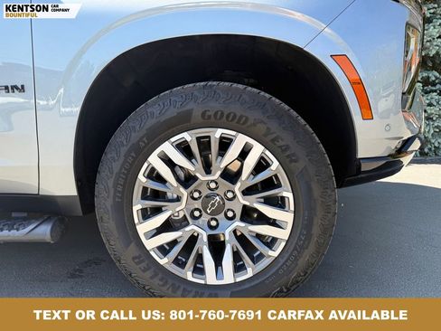 Used 2025 Chevrolet Suburban Z71 AWD/4WD image 15