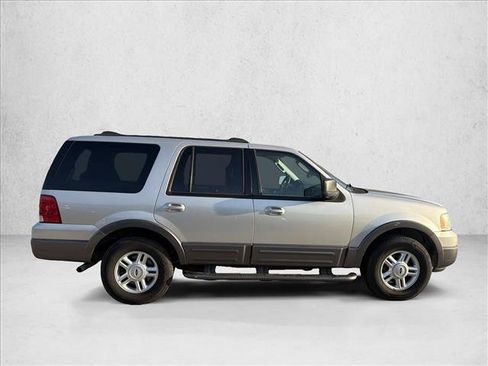 Used 2004 Ford Expedition XLT RWD image 6