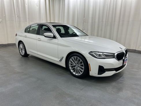 Used 2022 BMW 530i xDrive w/ Convenience Package image 1