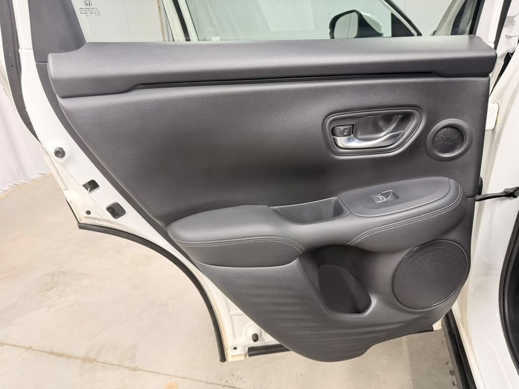 Used 2024 Honda HR-V EX-L image 36