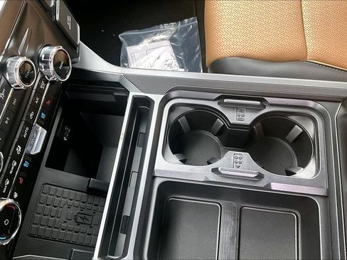 New 2026 Ford F450 Lariat w/ Lariat Premium Package AWD/4WD image 8
