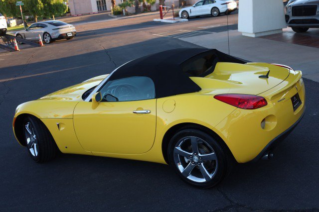 Used 2008 Pontiac Solstice GXP w/ Premium Package RWD image 50