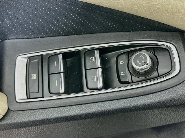 Used 2019 Subaru Ascent Limited AWD/4WD image 23