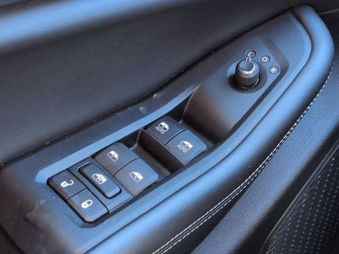 Certified 2024 Jeep Grand Cherokee L Laredo image 25