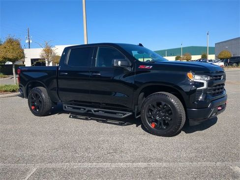 Used 2024 Chevrolet Silverado 1500 LTZ w/ Technology Package image 2