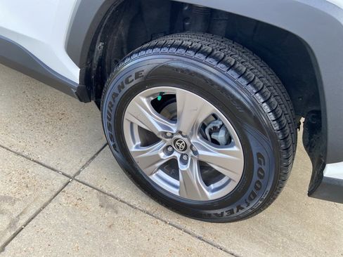 Used 2024 Toyota RAV4 XLE image 30