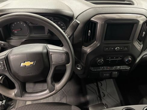 Used 2024 Chevrolet Silverado 2500 Custom AWD/4WD image 12