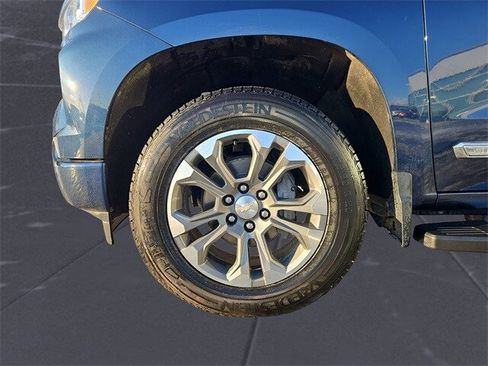 Used 2023 Chevrolet Silverado 1500 High Country w/ Z71 Off-Road Package image 14