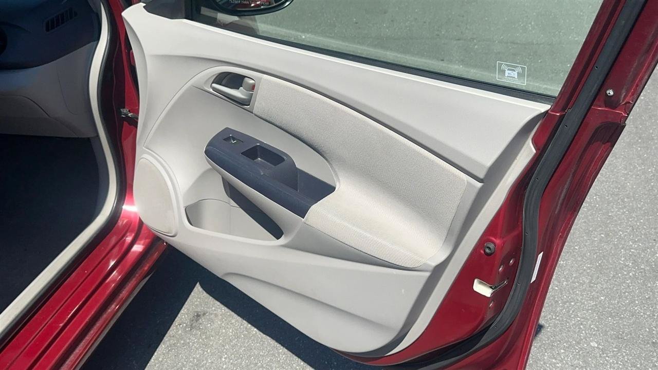 Used 2010 Honda Insight EX image 33