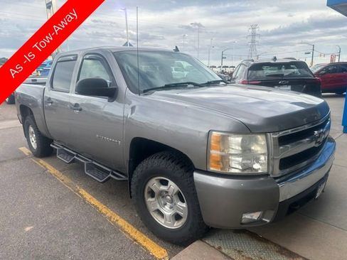 Used 2008 Chevrolet Silverado 1500 LT w/ Towing Package AWD/4WD image 3