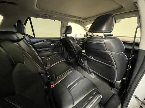 Used 2023 Honda Pilot Elite image 12