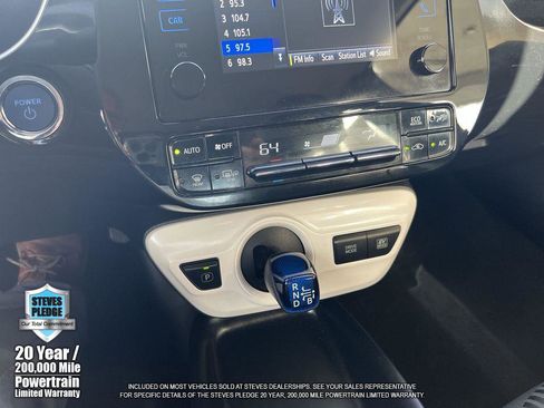 Used 2018 Toyota Prius Two image 21