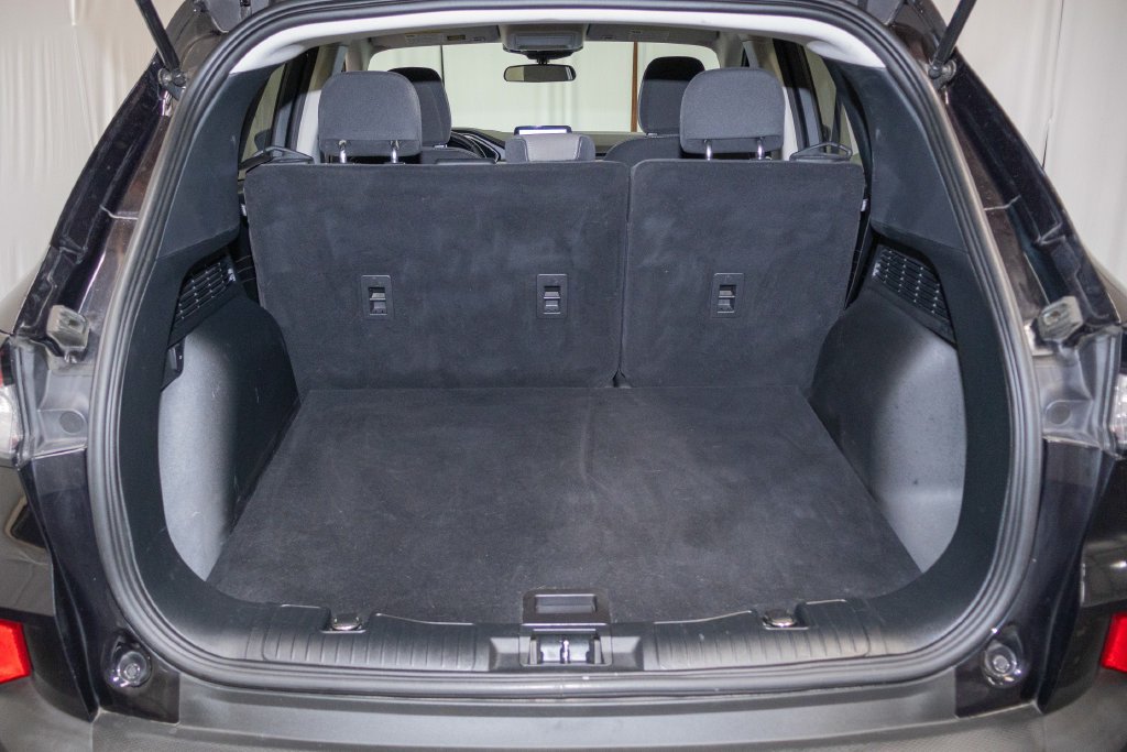 Used 2021 Ford Escape SE w/ Cold Weather Package FWD image 12