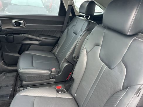 Used 2024 Kia Sorento SX image 24