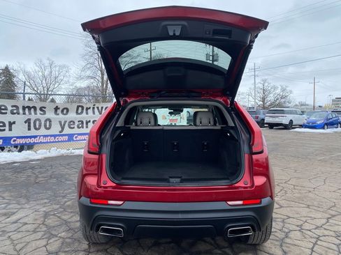 Used 2021 Cadillac XT4 Luxury image 4