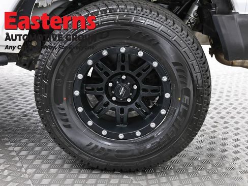 Used 2020 Jeep Wrangler Sport AWD/4WD image 30