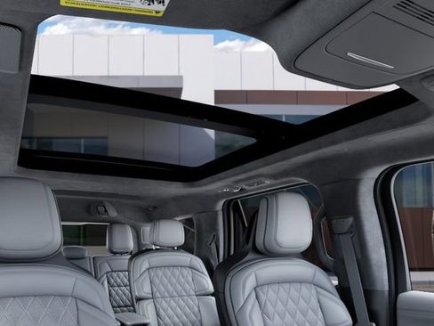 New 2027 Lincoln Navigator Black Label AWD/4WD image 22