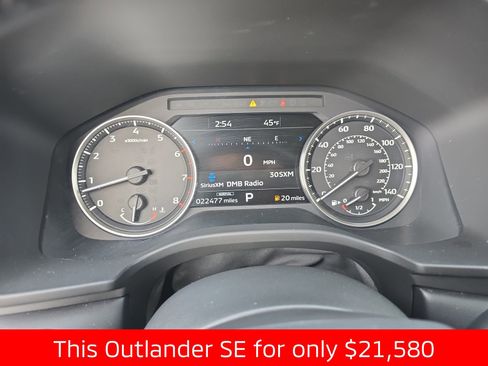 Used 2022 Mitsubishi Outlander SE image 27