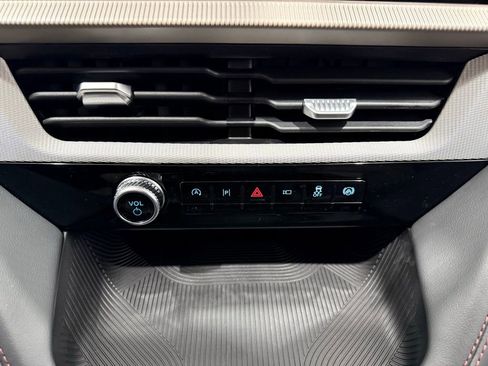 New 2026 Ford Explorer Active image 38