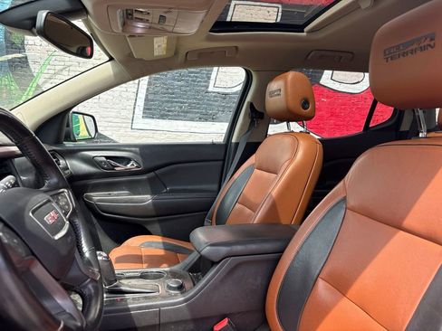 Used 2018 GMC Acadia SLT AWD/4WD image 14