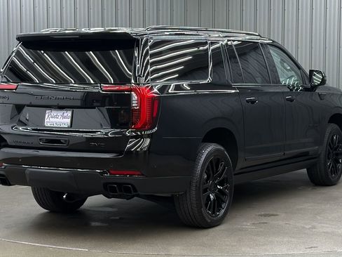 Used 2026 GMC Yukon XL Denali w/ Sun & Power Step Package image 5
