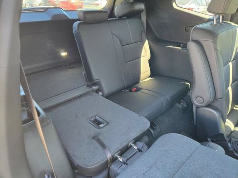 New 2025 GMC Acadia Elevation w/ Elevation Premium Package FWD image 24