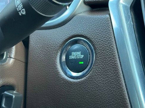 Used 2013 Cadillac SRX Luxury w/ Driver Awareness Package image 23