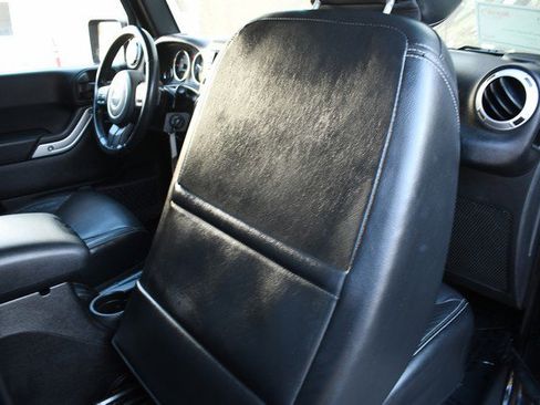 Used 2015 Jeep Wrangler Sahara w/ Connectivity Group image 27