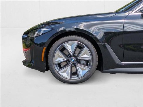 Used 2025 BMW i4 xDrive40i w/ Premium Package image 10