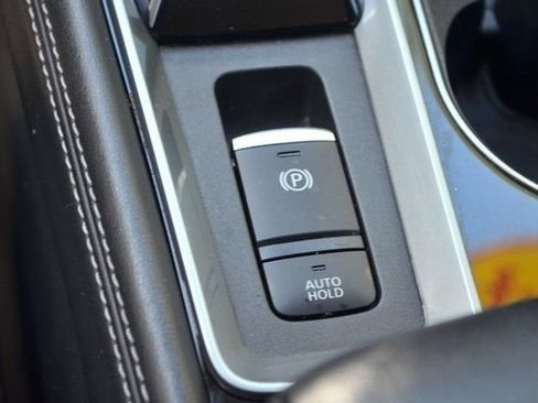 Used 2024 Nissan Altima 2.5 SV w/ SV Premium Package FWD image 28